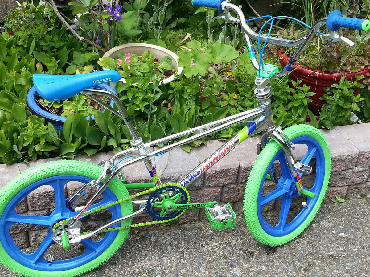 Bmx bike best sale with green tires